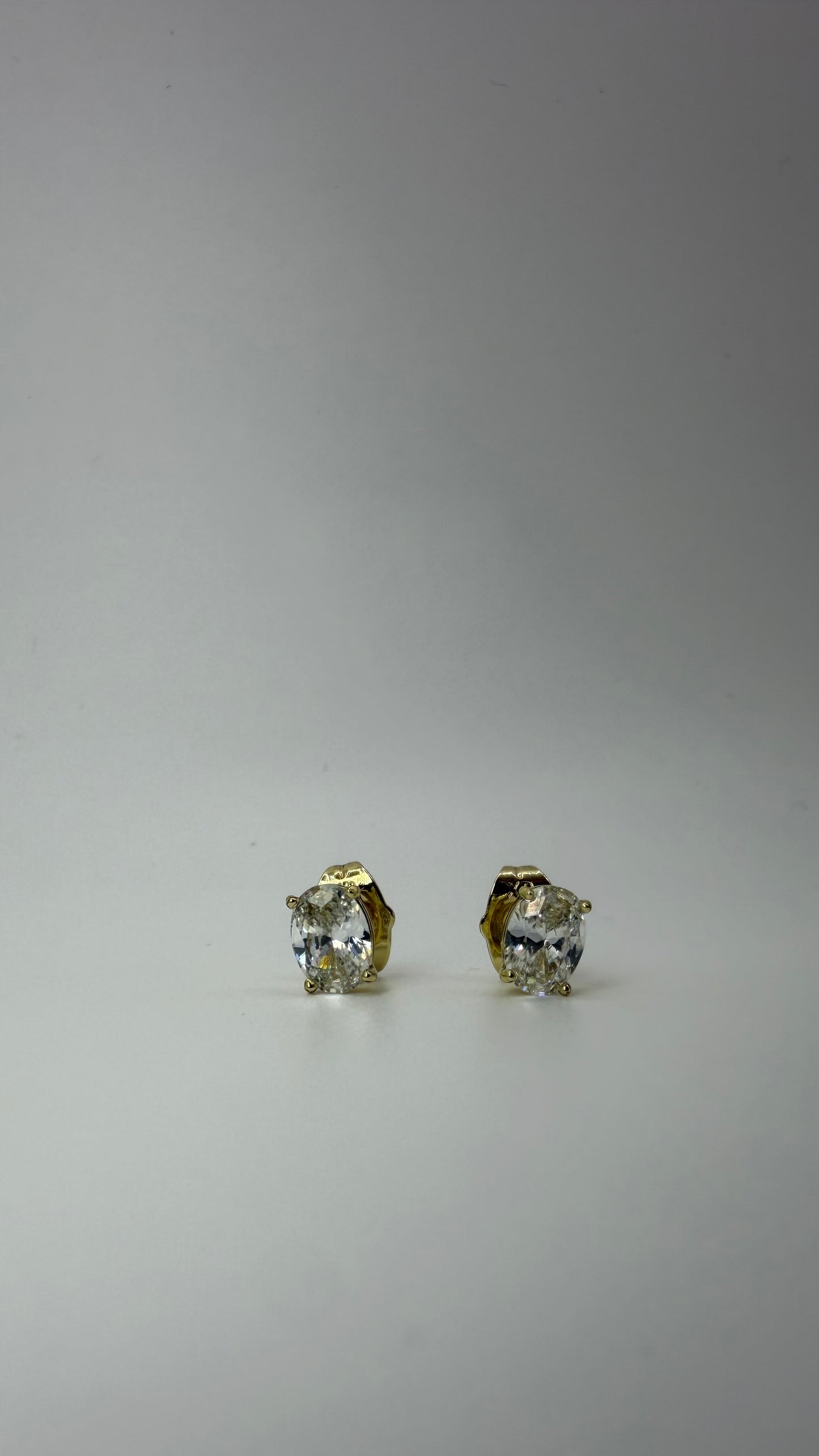 Riri Earrings